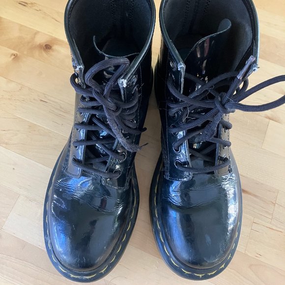 Patent leather Doc Martens size 6 - Picture 3 of 6